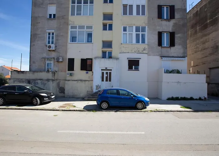 Ms 3br Near Kolovare Apartamento